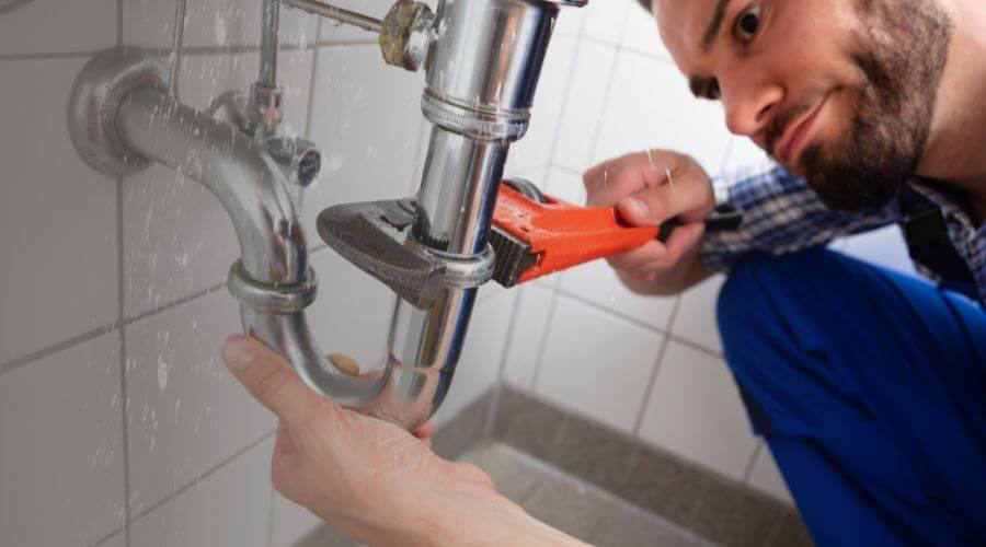 Professional same day plumber services in Peck, MI